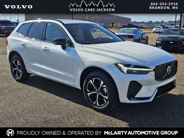 2026 Volvo XC60 Core's photo