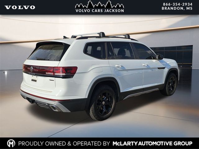 2024 Volkswagen Atlas Peak Edition SE Technology photo 2