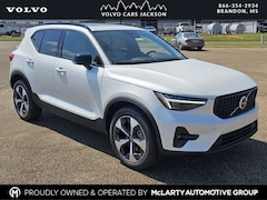 2026 Volvo XC40 B5 Plus AWD SUV