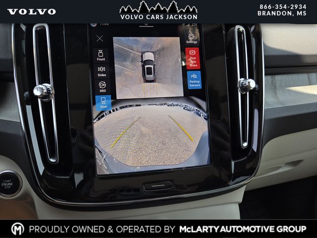 2026 Volvo XC40 Plus - Photo 11