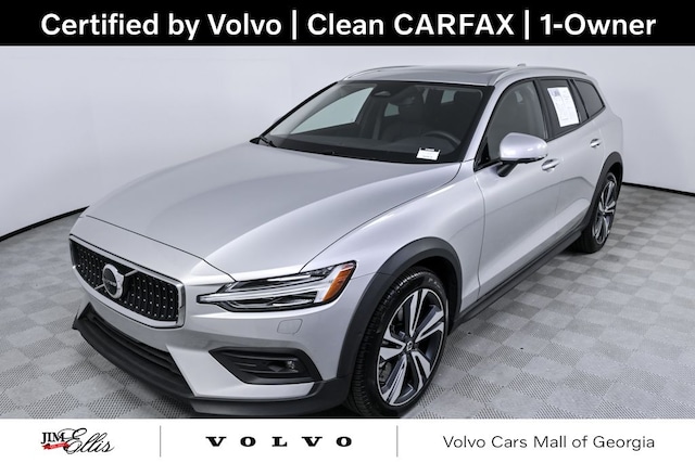 2025 Volvo V60 Cross Country B5 Plus Wagon