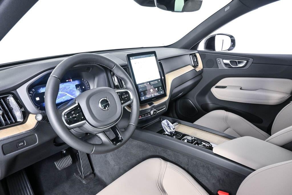 New 2026 Volvo XC60 B5 Plus SUV