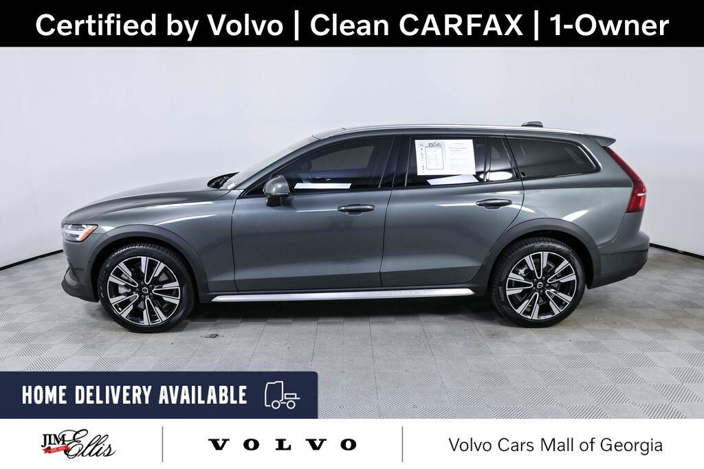 Certified 2026 Volvo V60 Cross Country B5 Ultra Wagon