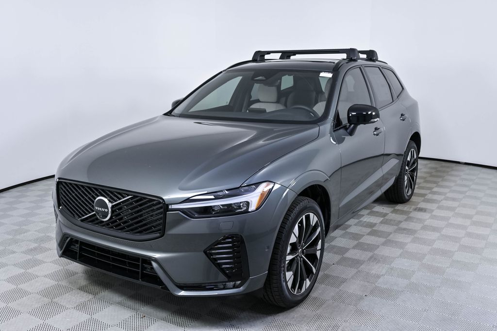 2026 Volvo XC60 B5 Plus Dark AWD's photo