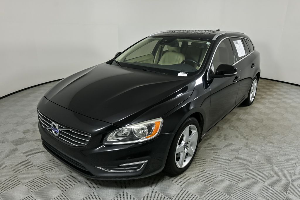 2016 Volvo V60 Premier