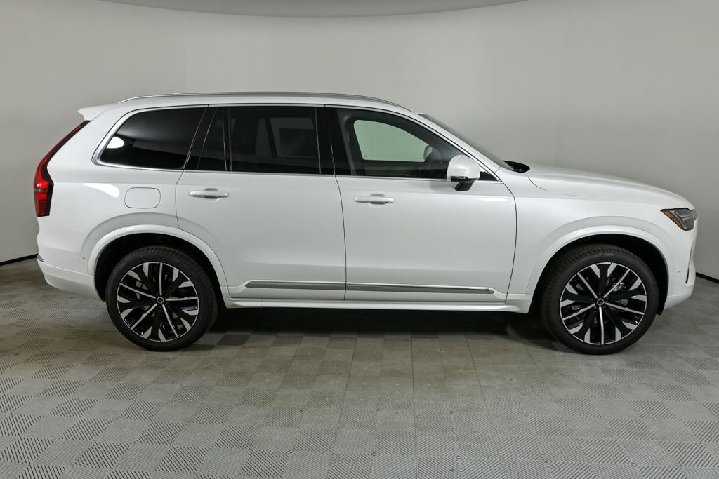 2026 Volvo XC90 Plus - Photo 28