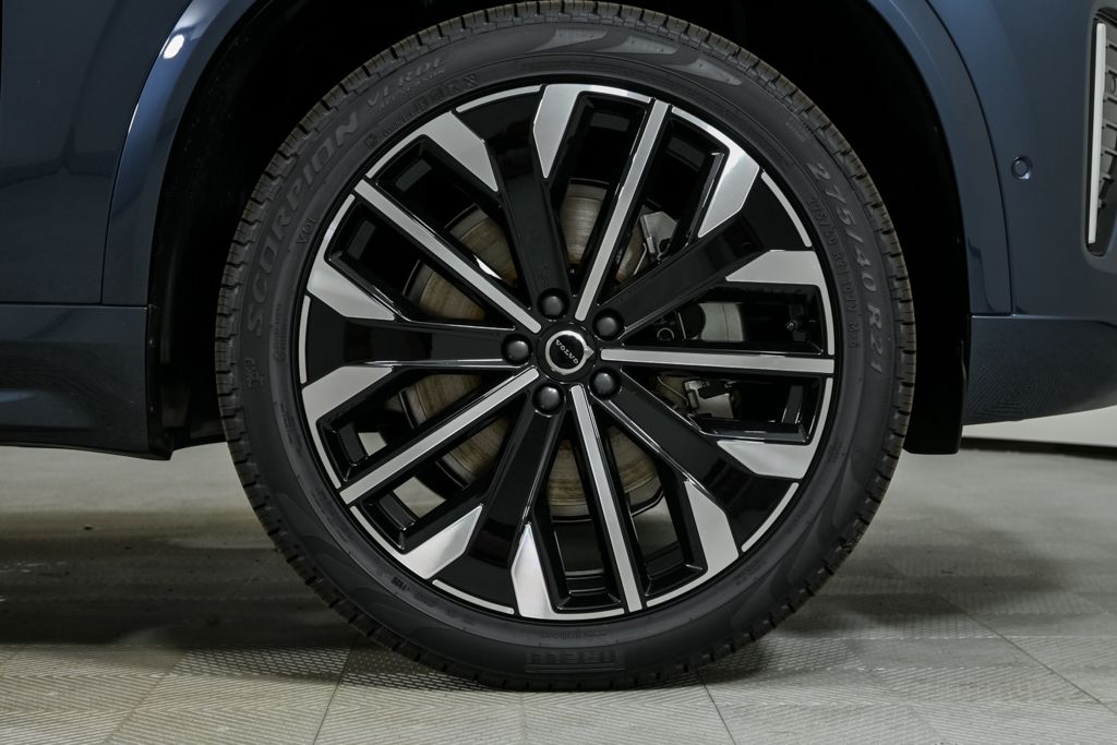 2026 Volvo XC90 Ultra - Photo 40