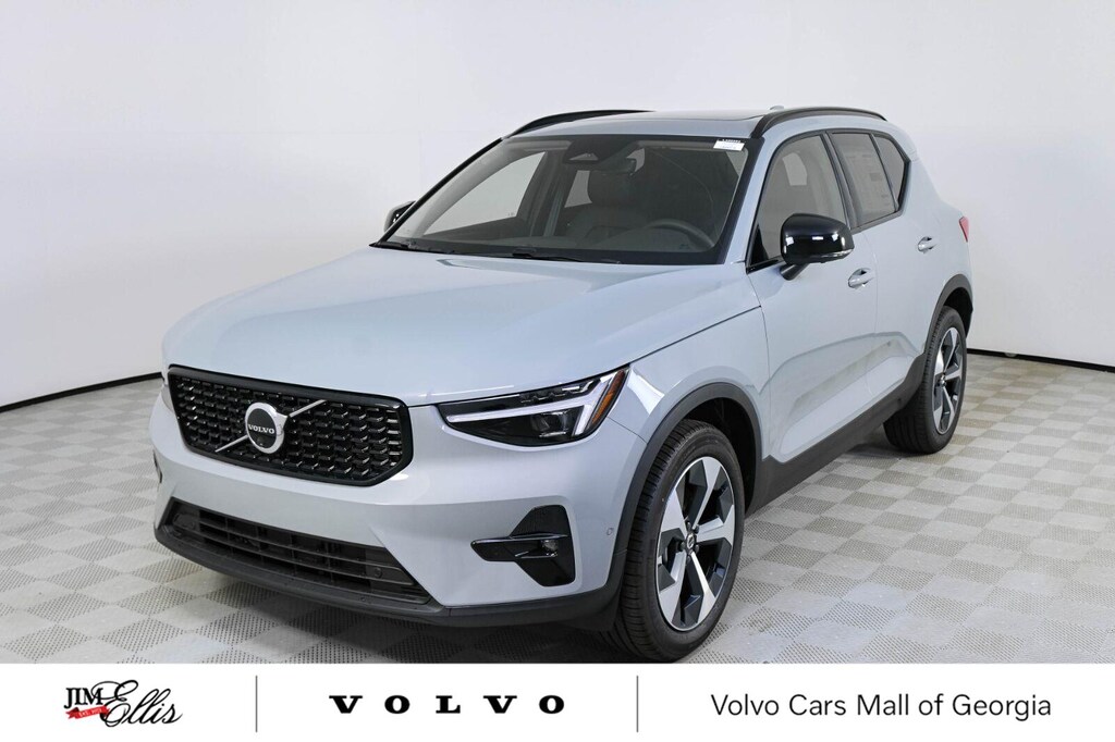 New 2026 Volvo XC40 B5 Plus SUV