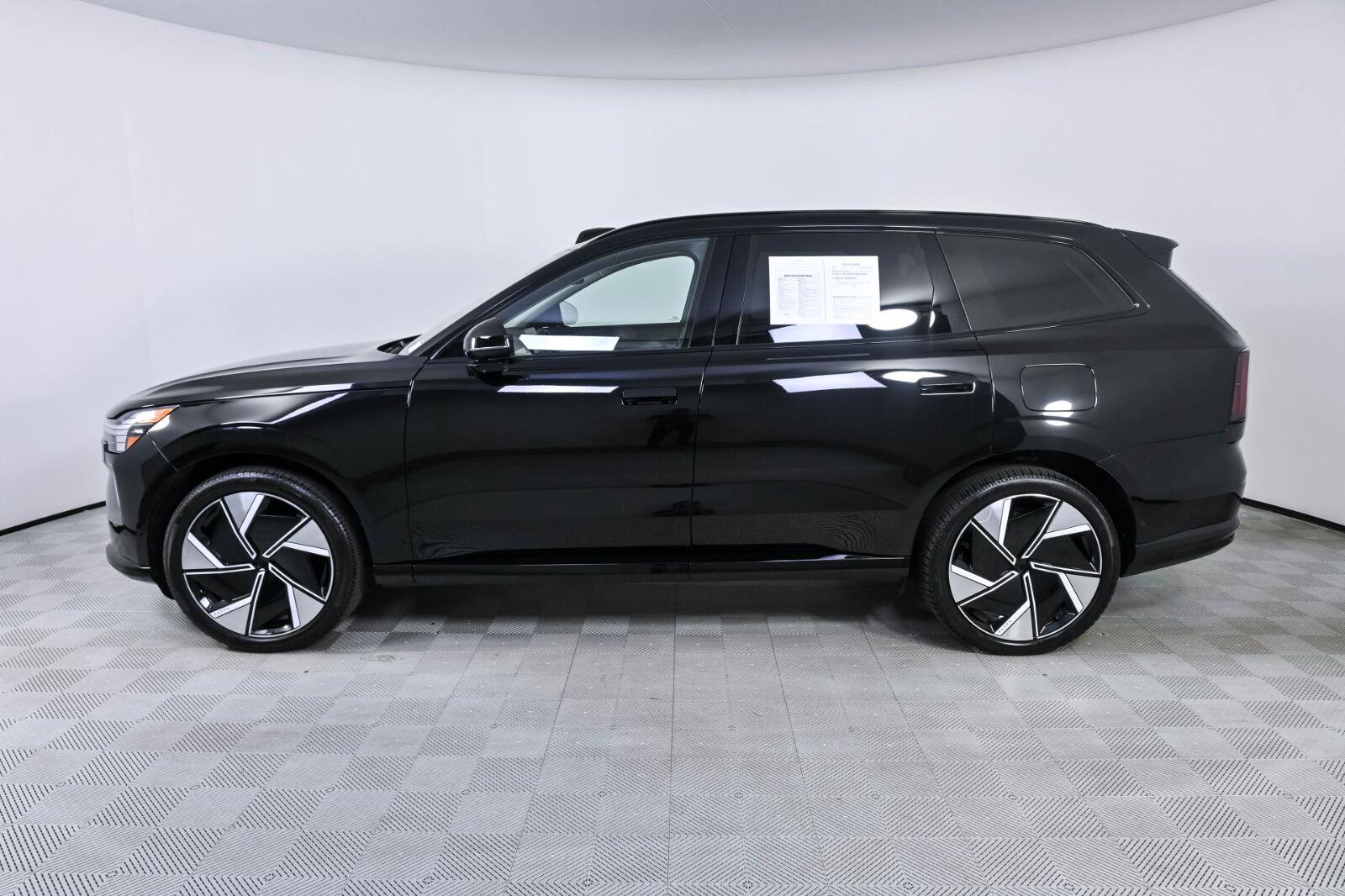 Used 2025 Volvo EX90 Ultra with VIN 7JDE23KL5SG009738 for sale in Buford, GA