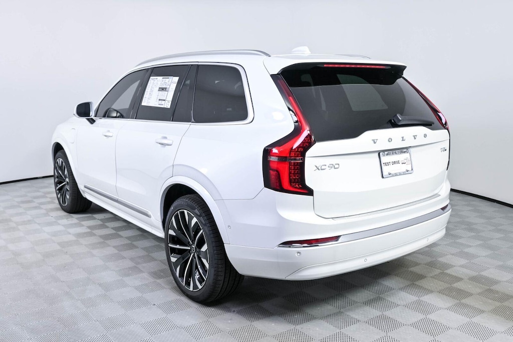 New 2026 Volvo XC90 plug-in hybrid T8 Plus 7-Seater SUV