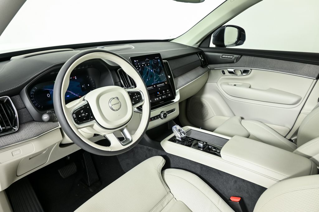 2026 Volvo XC90 photo 3