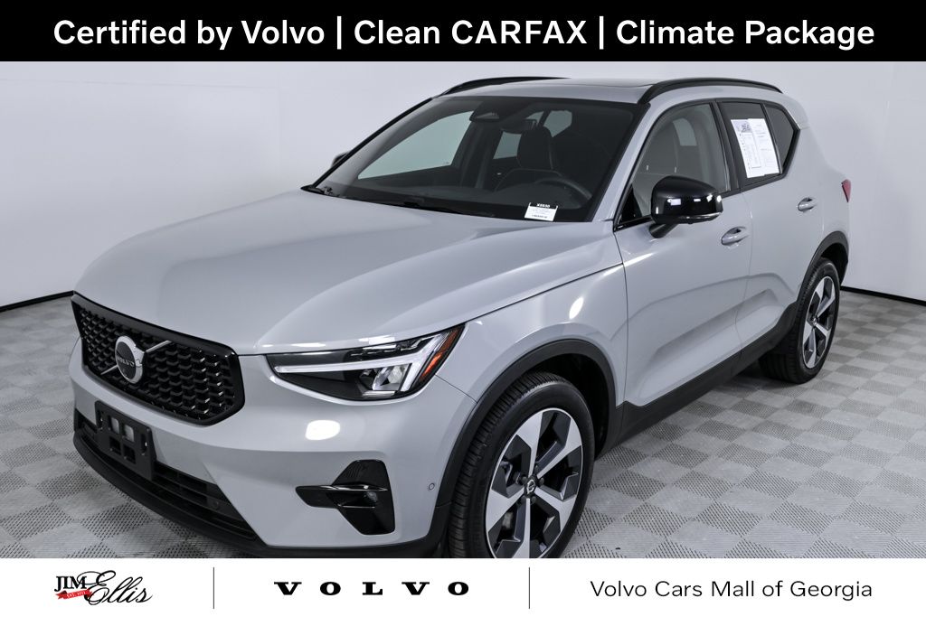 2025 Volvo XC40 Plus