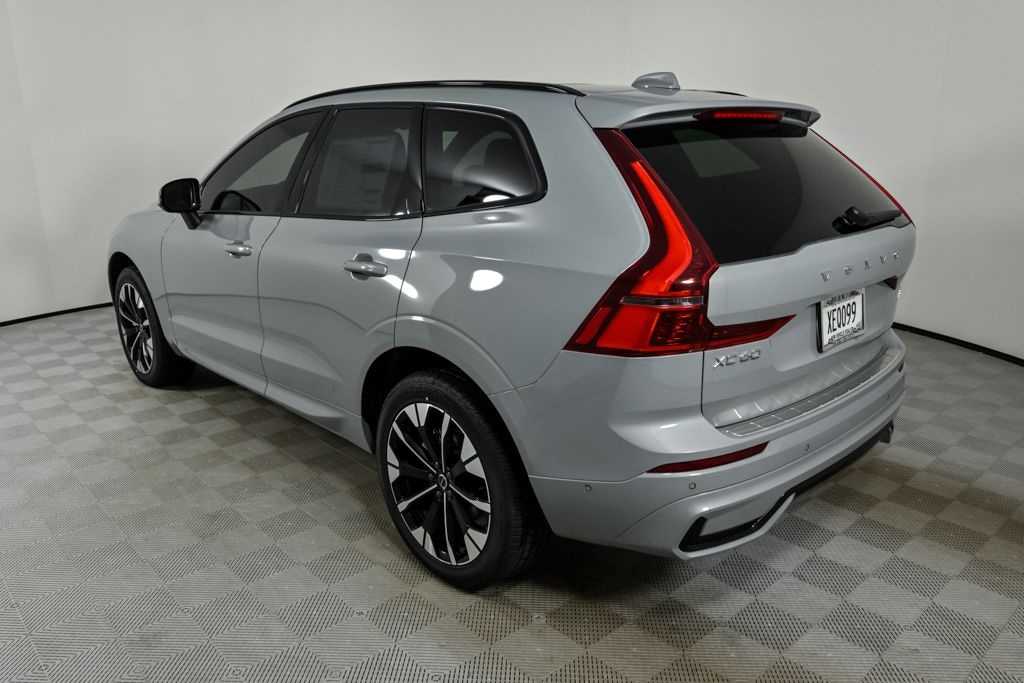 New 2026 Volvo XC60 B5 Plus SUV