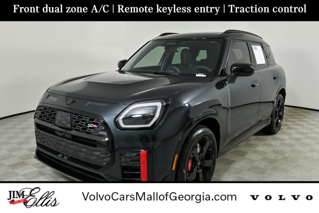 2026 MINI Countryman John Cooper Works's photo