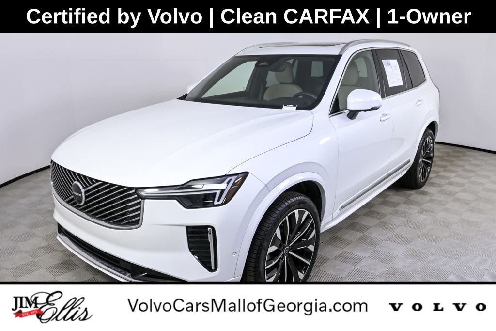 2025 Volvo XC90 Plus's photo