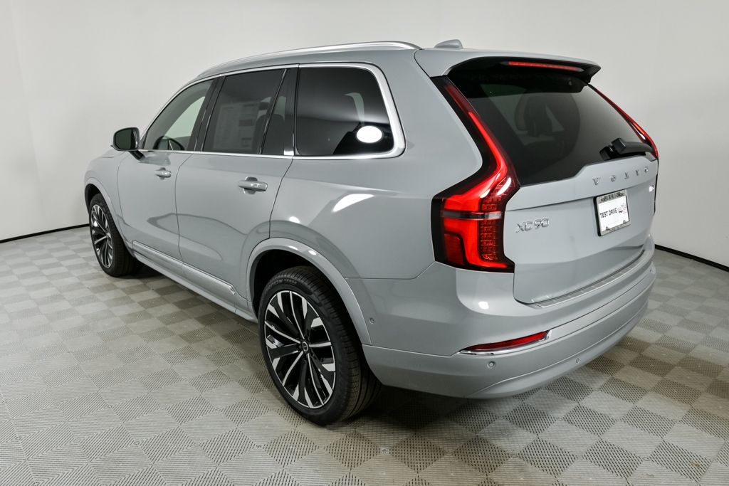 2026 Volvo XC90 Plus photo 2