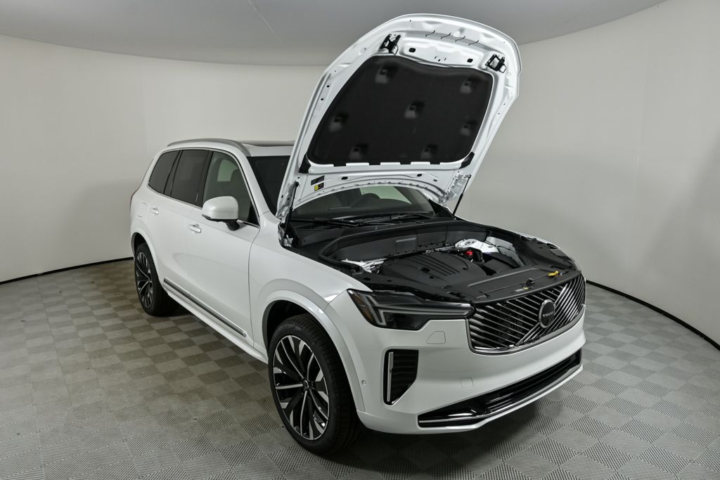 2026 Volvo XC90 Plus - Photo 35