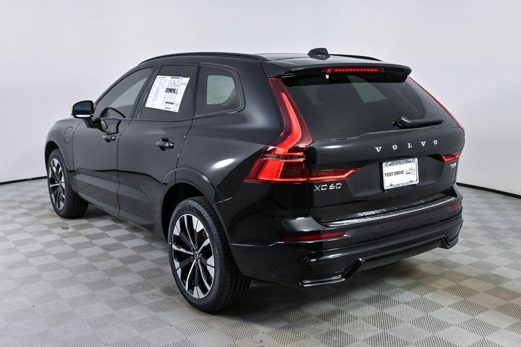 New 2026 Volvo XC60 plug-in hybrid T8 Plus SUV
