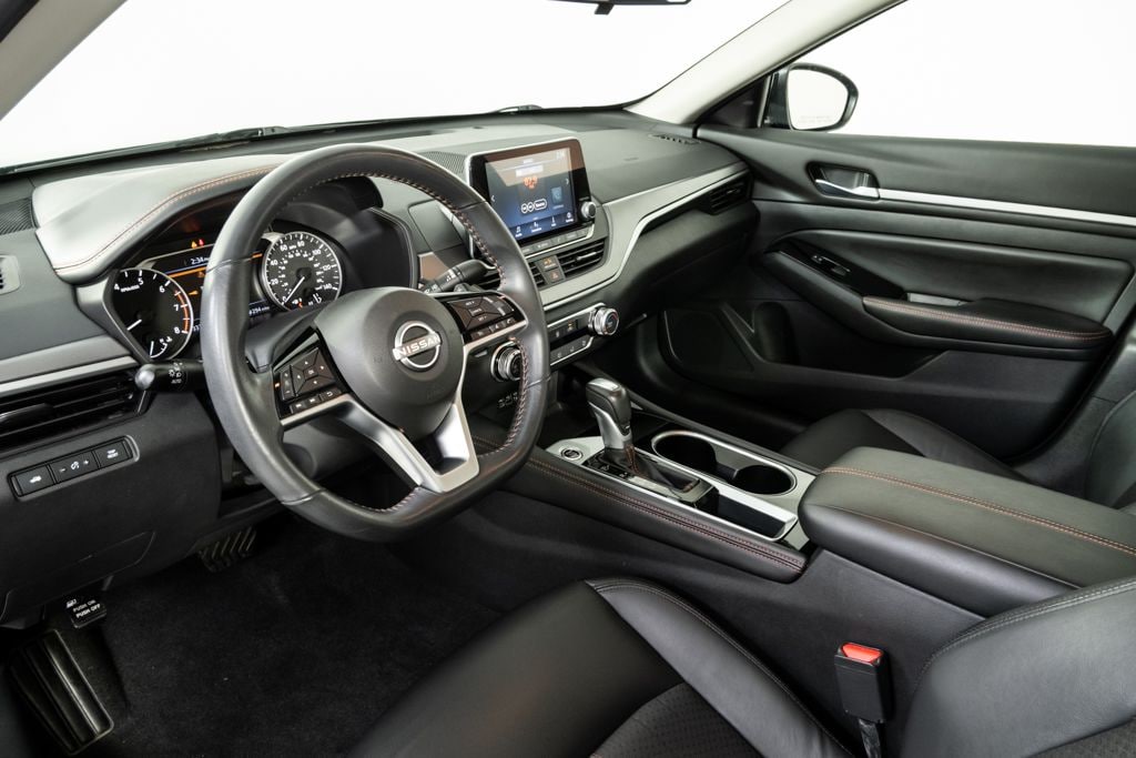 Used 2024 Nissan Altima 2.5 SR Sedan