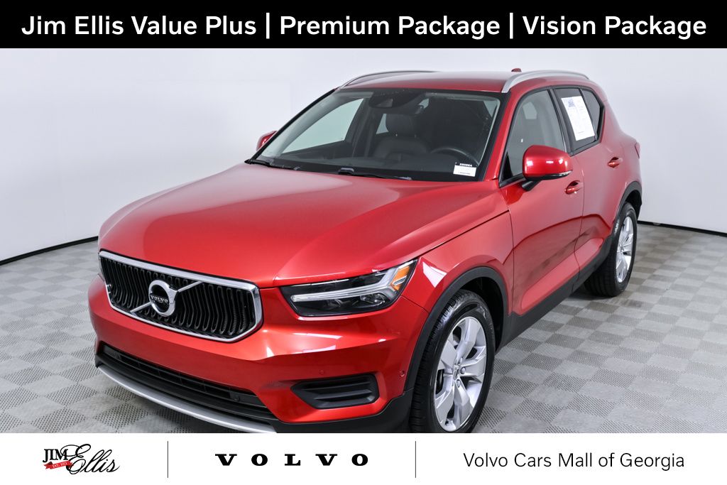 2019 Volvo XC40 T5 Momentum AWD's photo