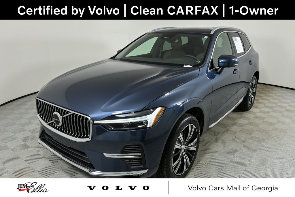 2023 Volvo XC60 Plus's photo