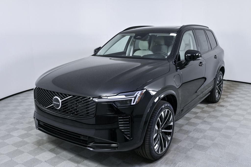 2026 Volvo XC90 T8 Recharge Ultra Dark 4WD's photo