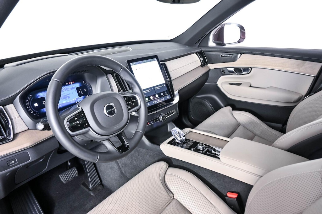 Certified 2026 Volvo XC90 B5 Ultra 7-Seater SUV