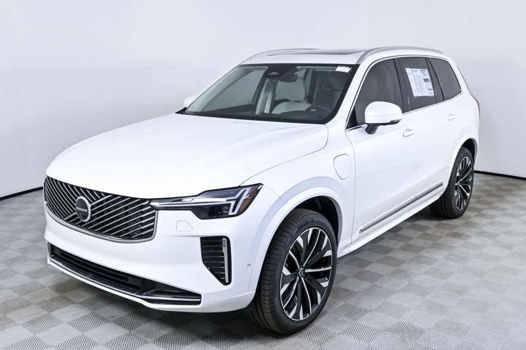2026 Volvo XC90 T8 Recharge Ultra Bright 4WD's photo