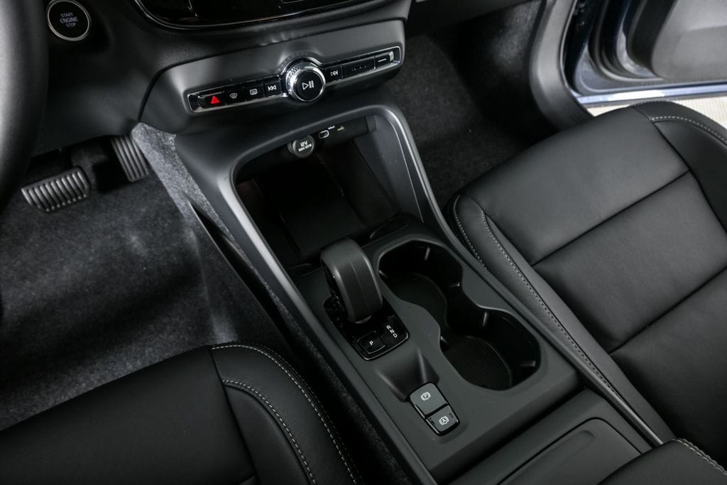 2026 Volvo XC40 Core - Photo 18