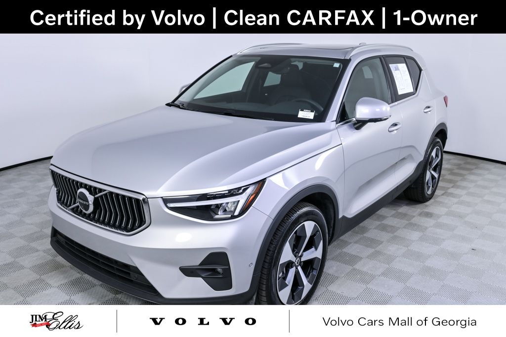 2025 Volvo XC40 Plus's photo