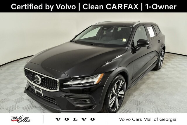 2025 Volvo V60 Cross Country B5 Plus Wagon