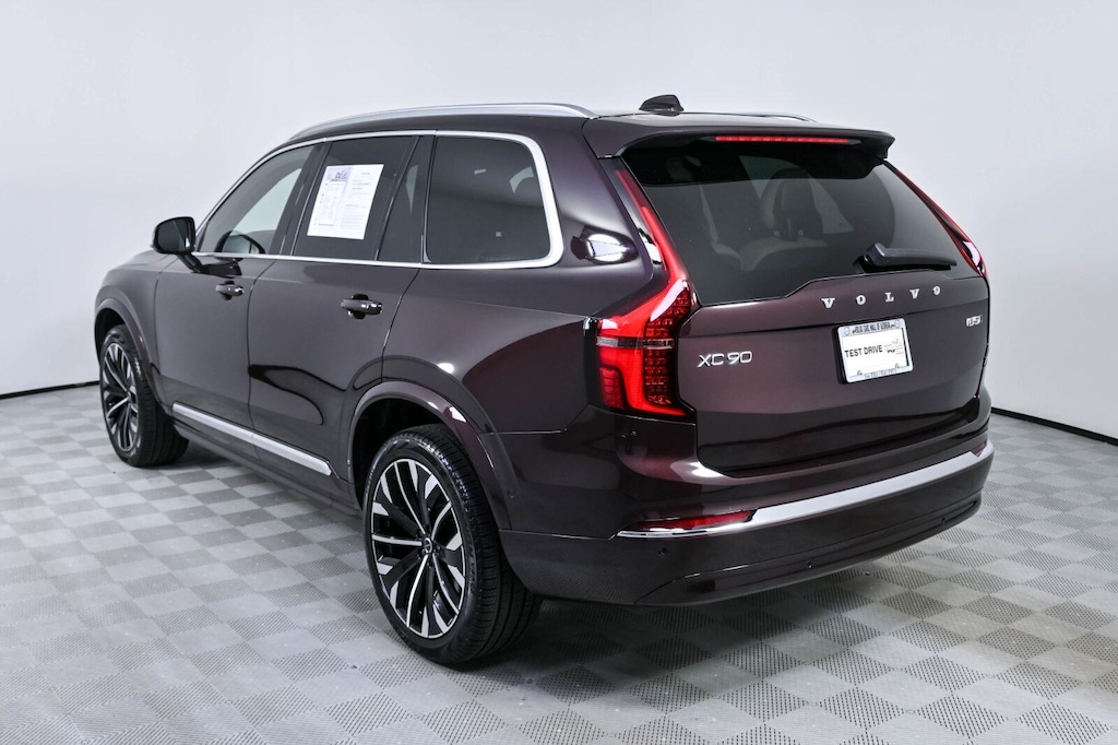 Certified 2026 Volvo XC90 B5 Ultra 7-Seater SUV