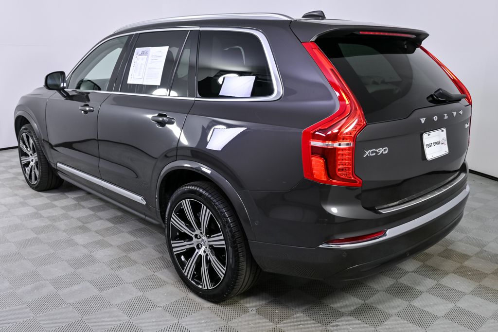 2024 Volvo XC90 Plus photo 3