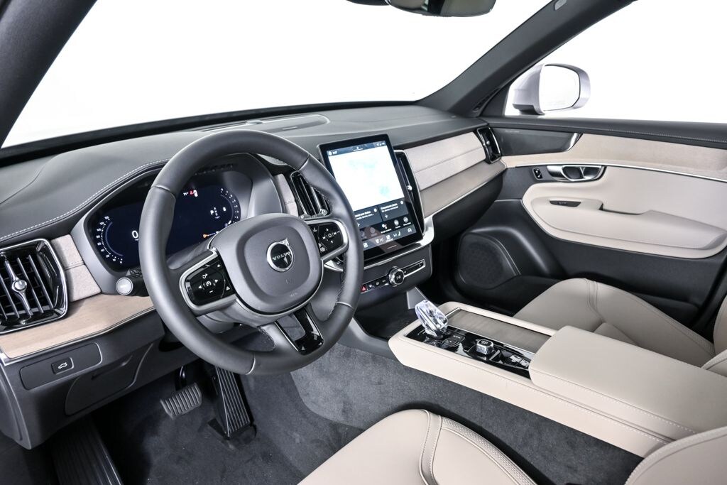 New 2026 Volvo XC90 B6 Plus 7-Seater SUV