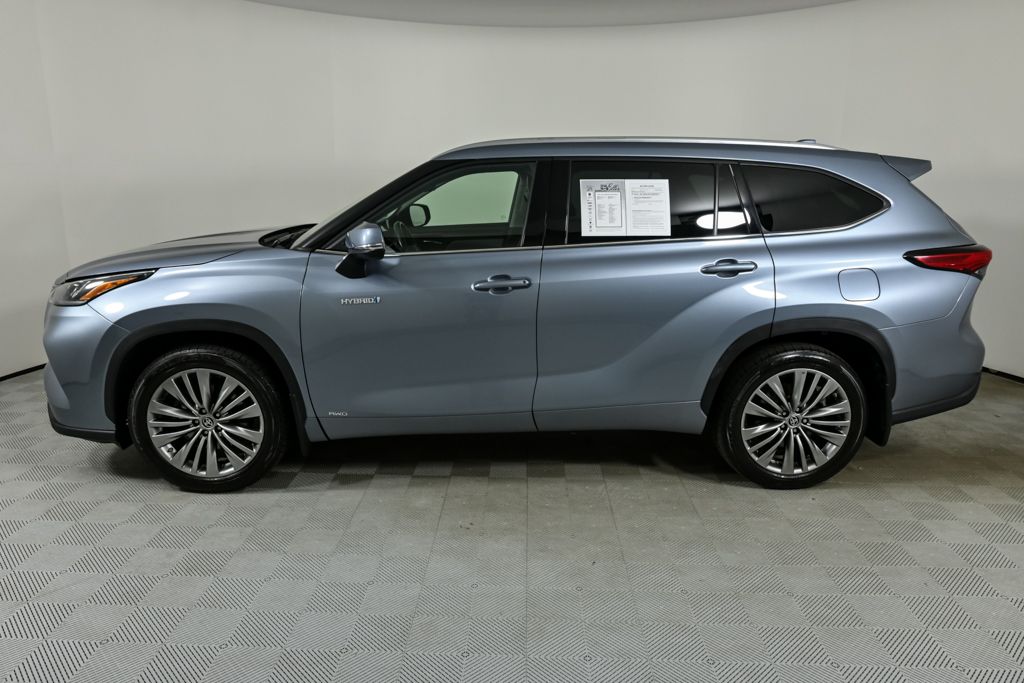 2021 Toyota Highlander Hybrid Platinum photo 2