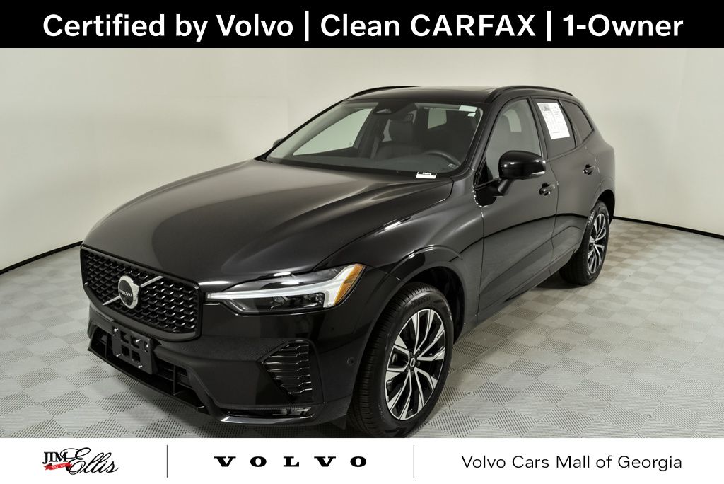 2025 Volvo XC60 Plus's photo