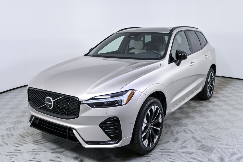 2026 Volvo XC60 B5 Plus Dark AWD's photo