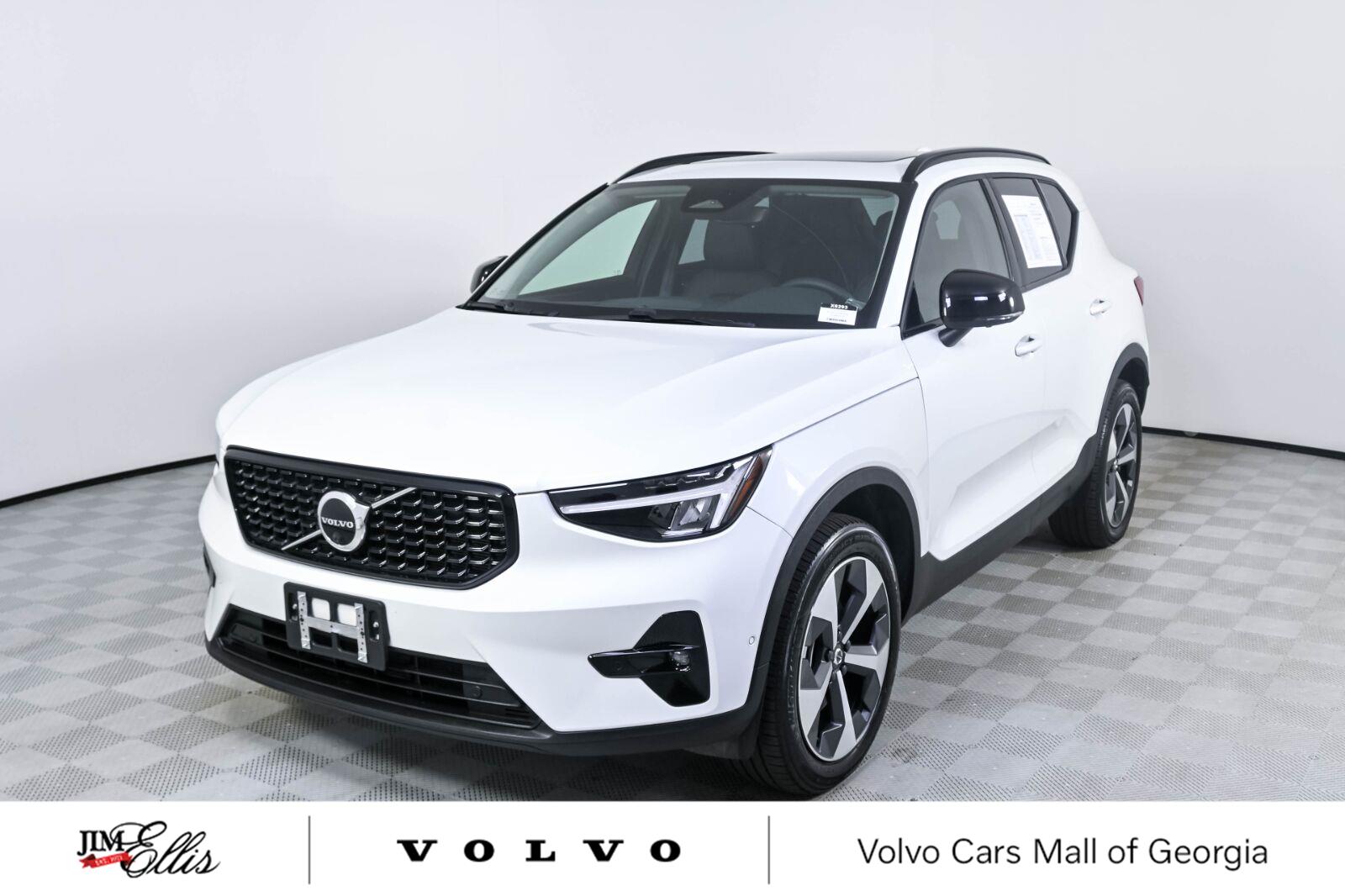 2023 Volvo XC40