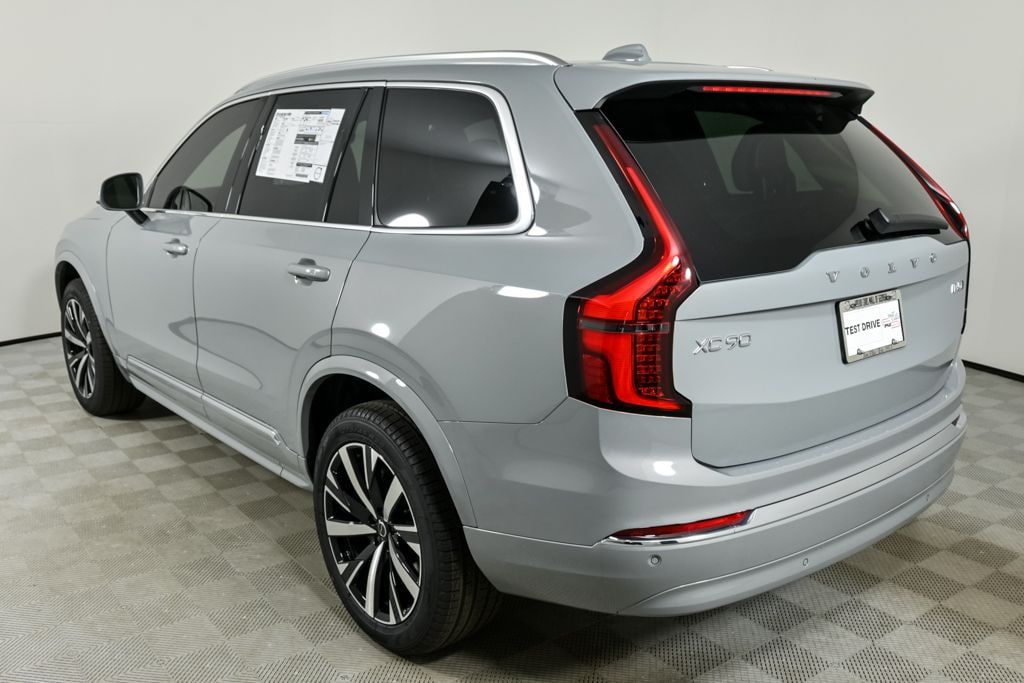 New 2026 Volvo XC90 B5 Core SUV