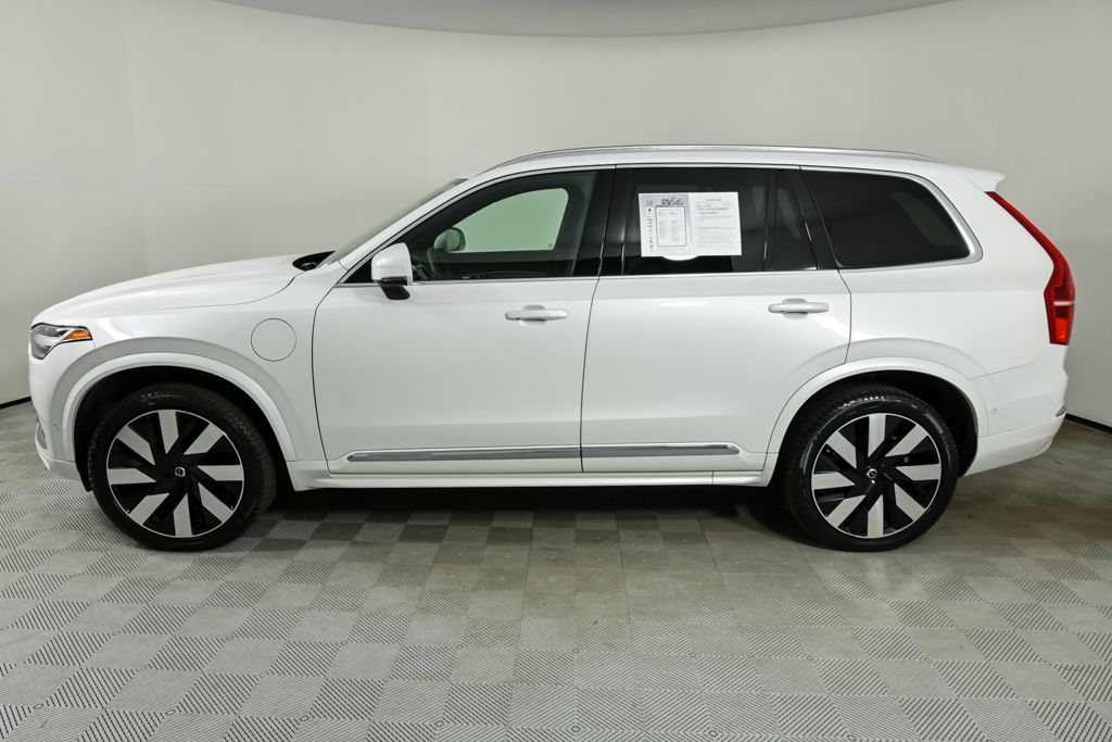 2023 Volvo XC90 Recharge Ultimate photo 2