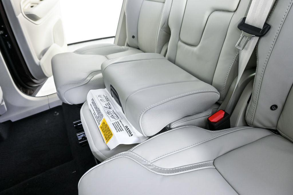 2026 Volvo XC90 Ultra - Photo 21