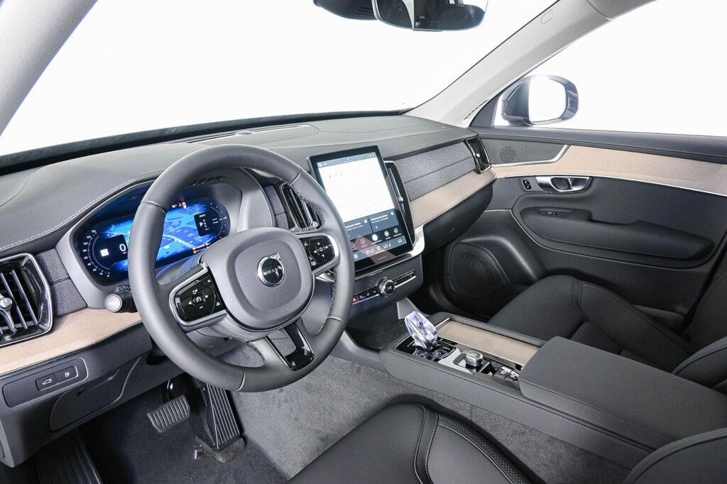New 2026 Volvo XC90 plug-in hybrid T8 Plus 7-Seater SUV