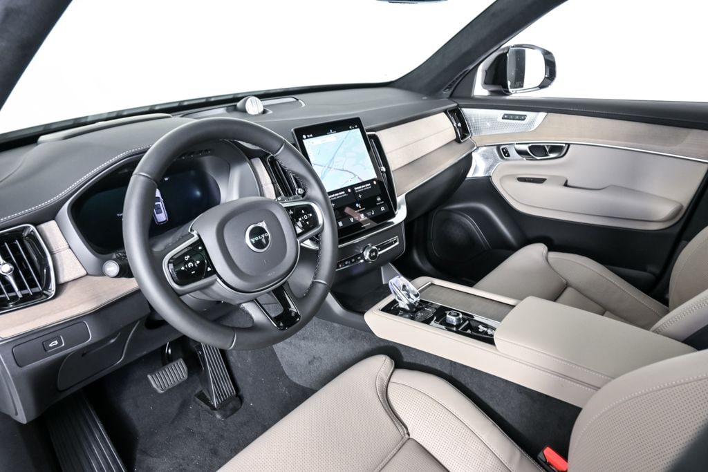 New 2026 Volvo XC90 B6 Ultra Dark Theme 7-Seater SUV