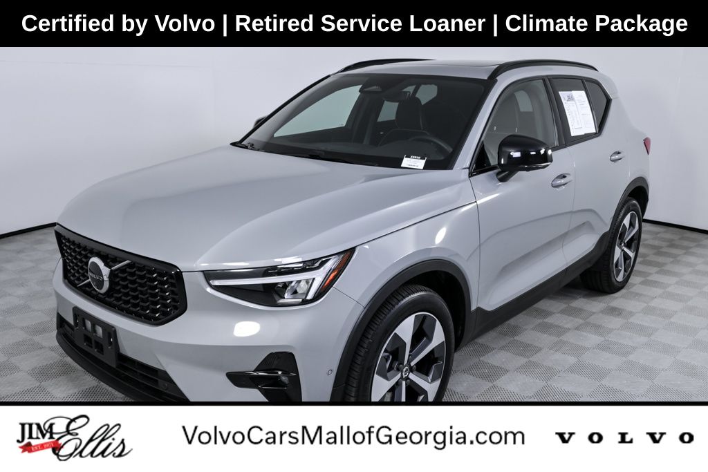 2025 Volvo XC40 Plus's photo