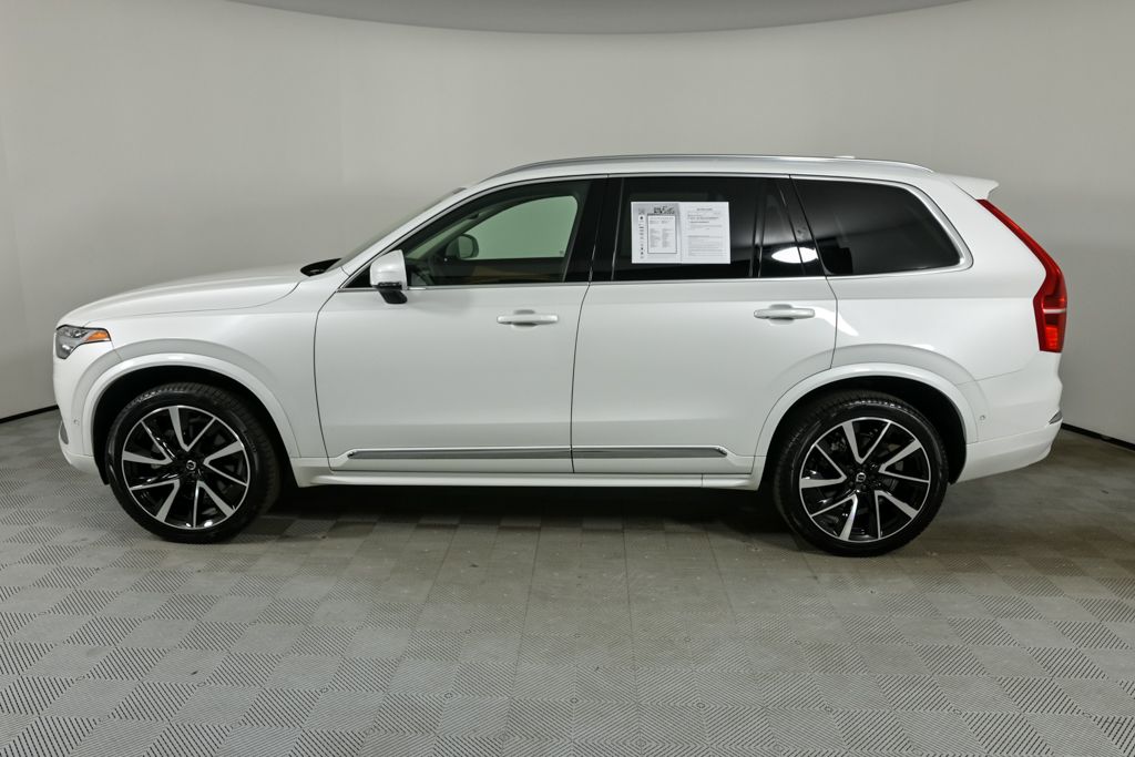 2024 Volvo XC90 Plus photo 2