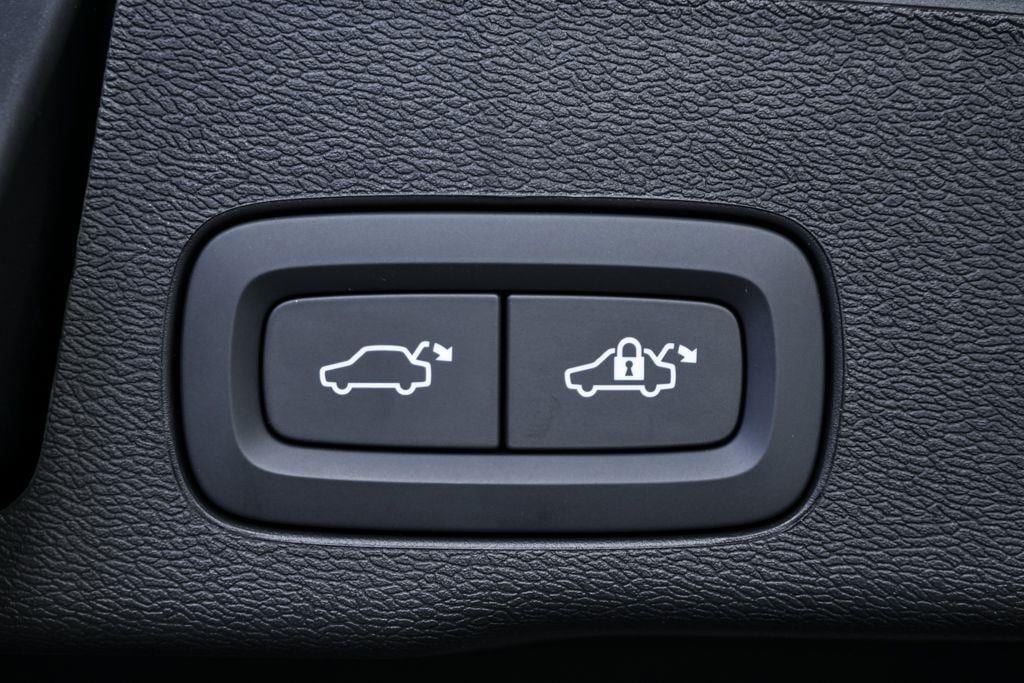 2026 Volvo XC60 Ultra - Photo 31