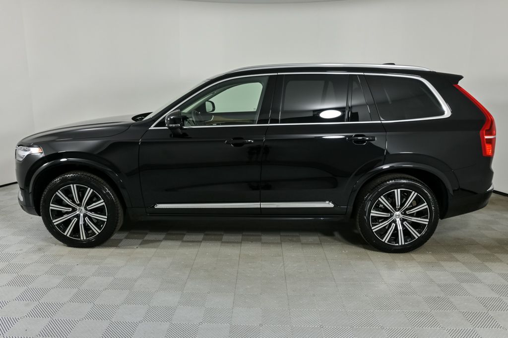 2025 Volvo XC90 Plus photo 2