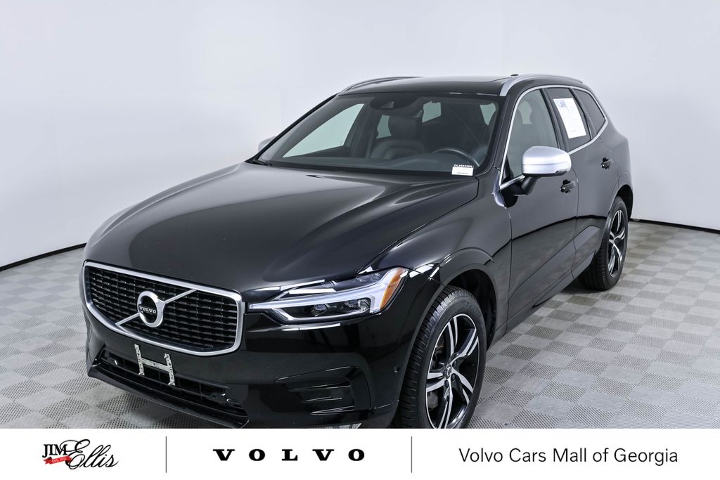 2019 Volvo XC60 T6 R-Design AWD's photo