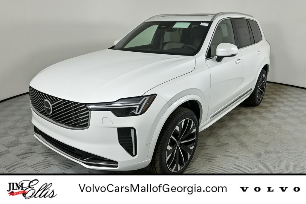 2026 Volvo XC90 Plus's photo