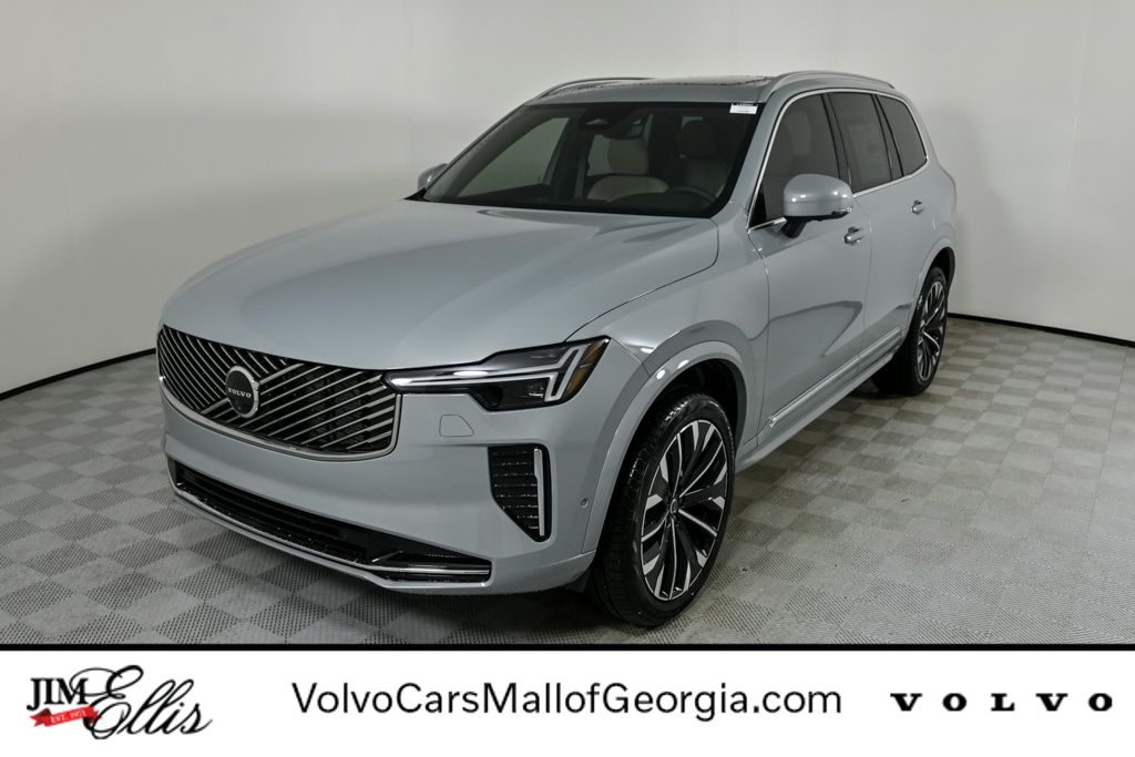 2026 Volvo XC90 Plus's photo